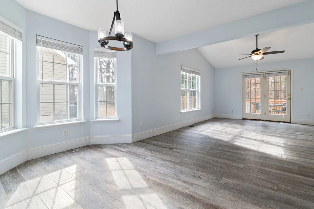 Clean, safe room after biohazard cleanup in Clifton Gardens, NY